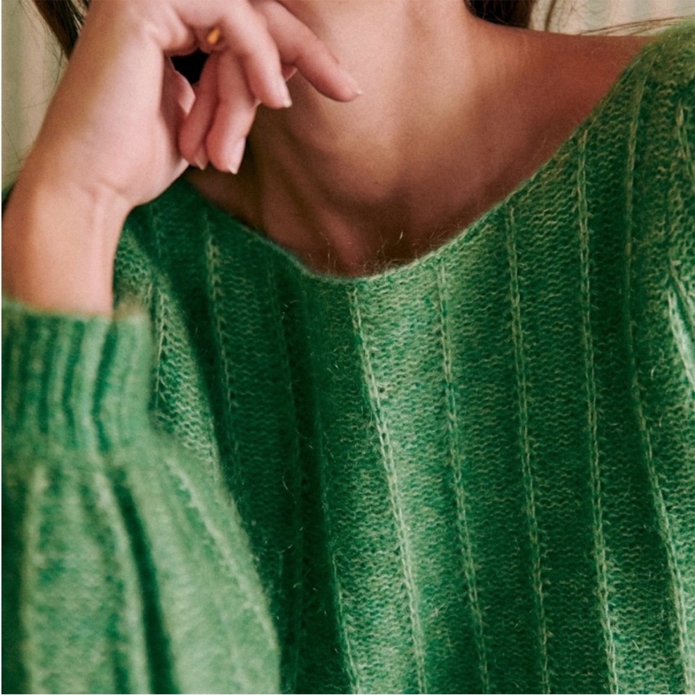 Sezane Aretha Jumper - very rare and beautiful color! - Picture 3 of 11